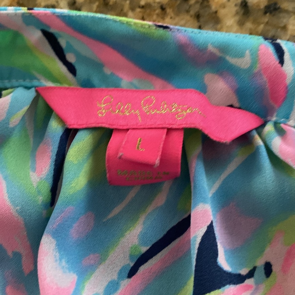 Lily Pullitzer blouse worn once!!! - Picture 2 of 3